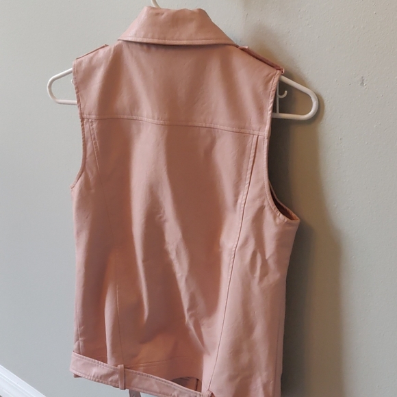 Pink leather vest - Picture 2 of 2